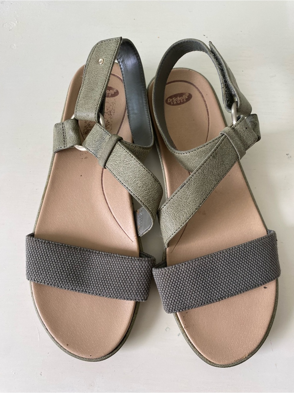 Dr. Scholl's Olive Green and Gray Strappy Sandals, Size 9